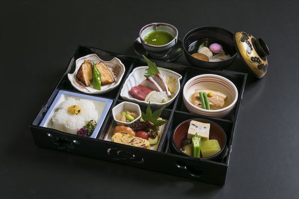 丸山弁当（ミニ卓袱）